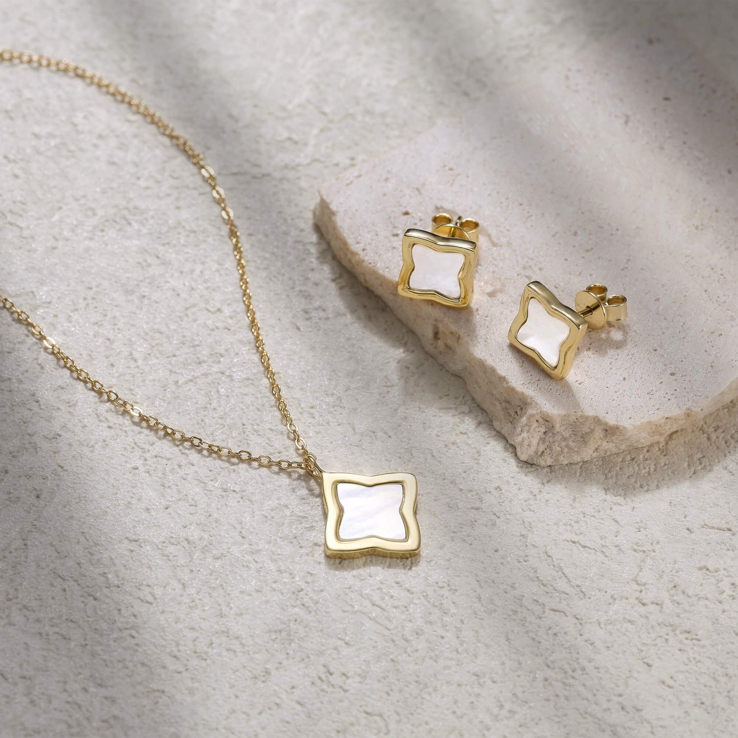 Gold Creia Necklace
